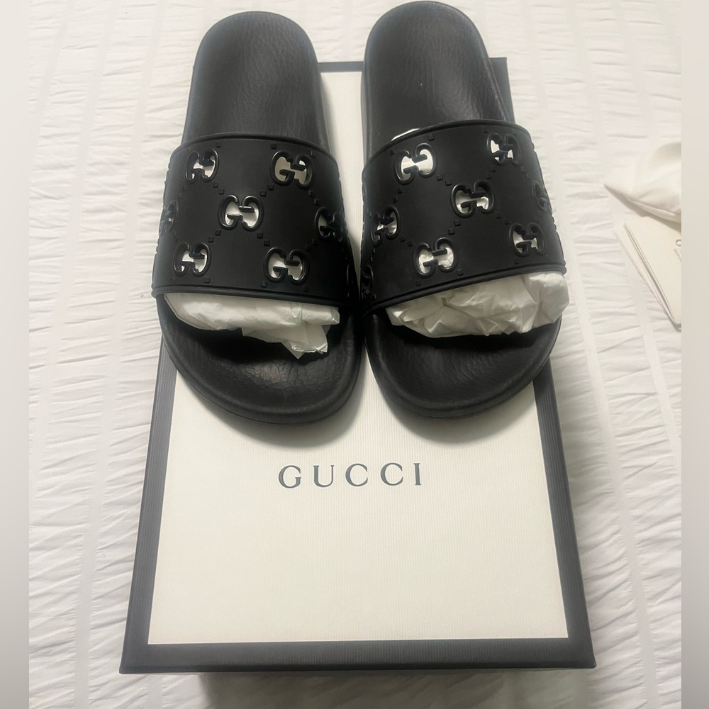 Size 8 Rubber Slide